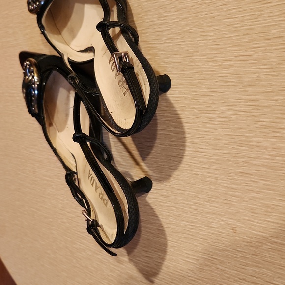 Prada buckle kitten heel sling back pumps - Picture 3 of 4